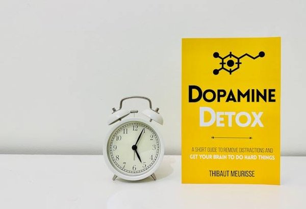 Comprendre la carence en dopamine : symptômes et impacts sur votre santé