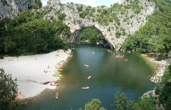 Une raison de plus pour faire du canoé en Ardèche